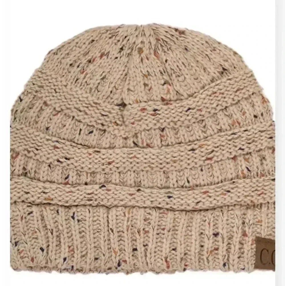 🆕 Nava Latte Confetti Knit Beanie. One Size